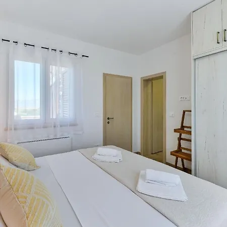 別荘 Ferienhaus In Privlaka Mit Privatem Pool - B61955