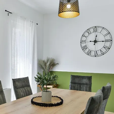 Ferienhaus In Privlaka Mit Privatem Pool - B61955 別荘